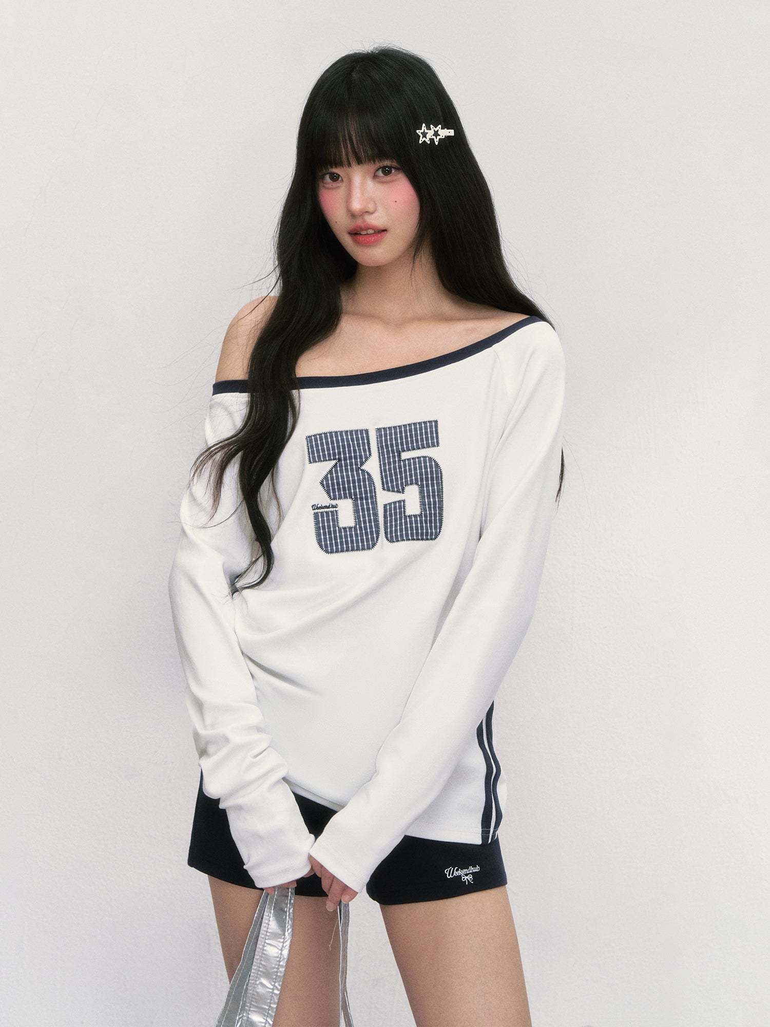 weekendhub 화이트 오프숄더 롱슬리브 티셔츠