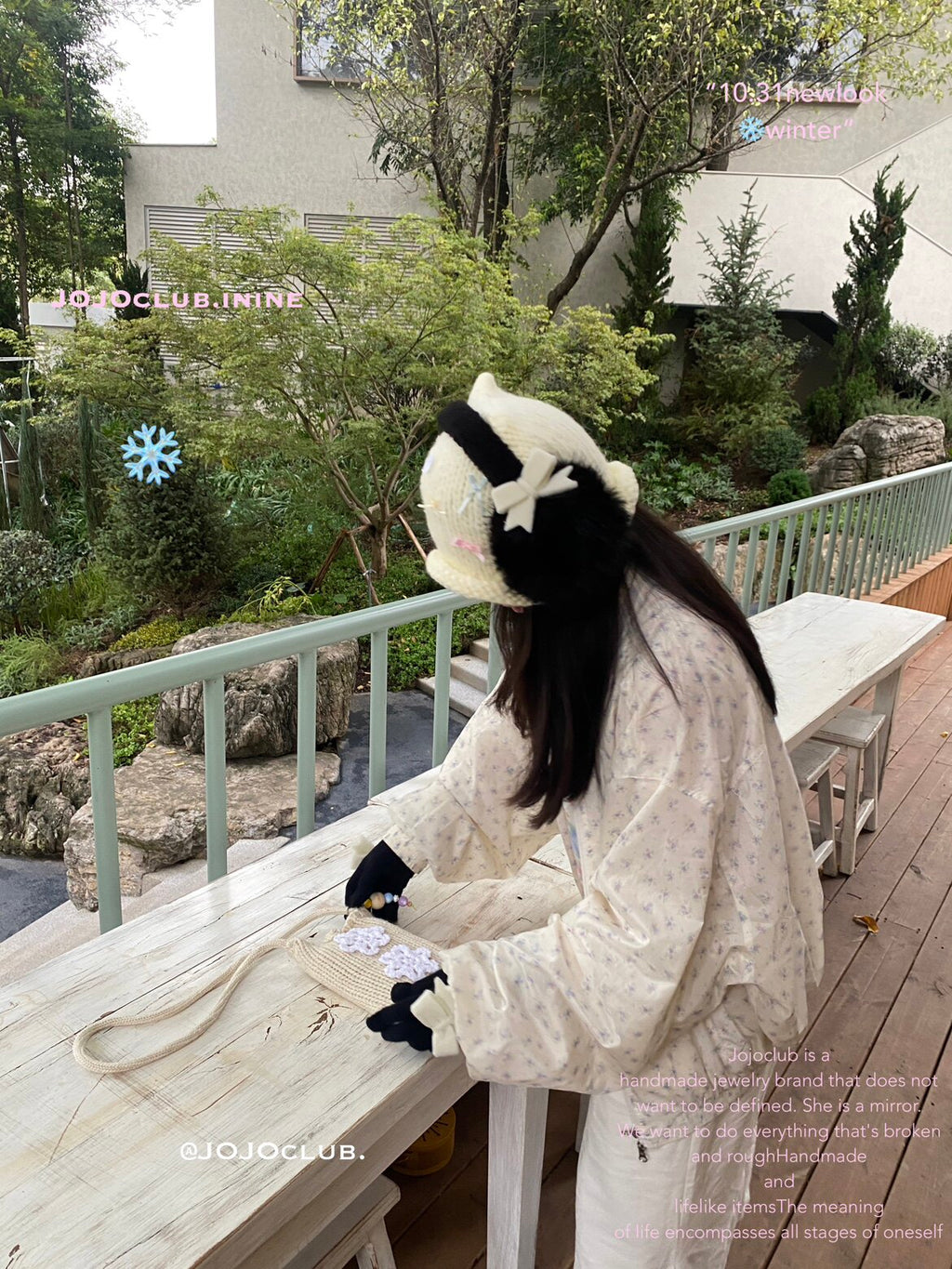 JOJOclub Plush Bow Black Gloves + Earmuffs Set