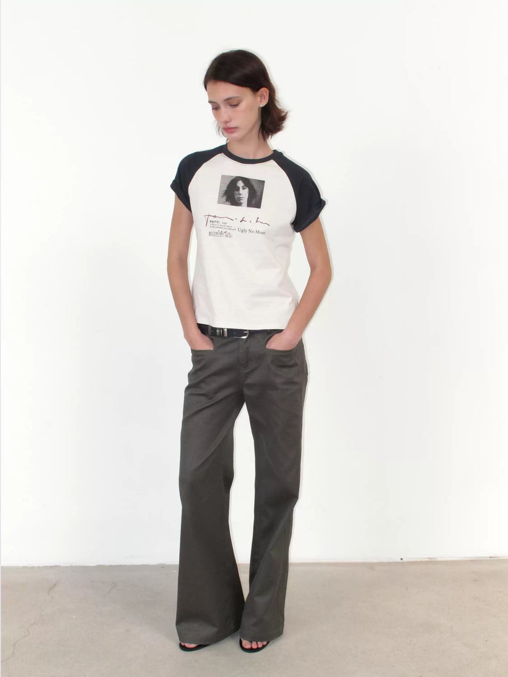 Contrast Raglan Sleeve Graphic T Shirt
