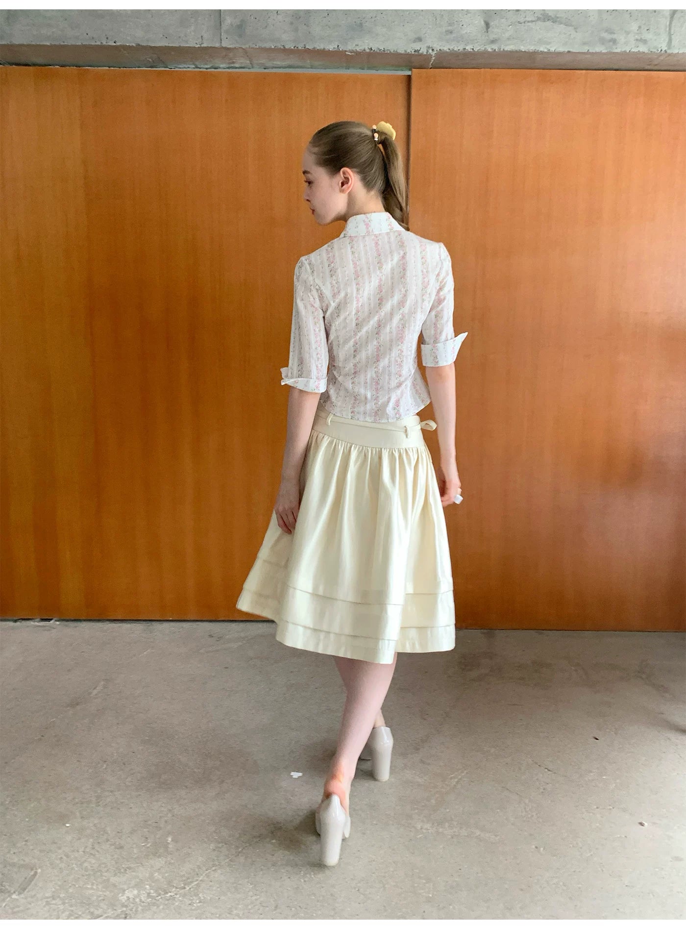 SOOMIE Ribbon Zip Midi Skirt