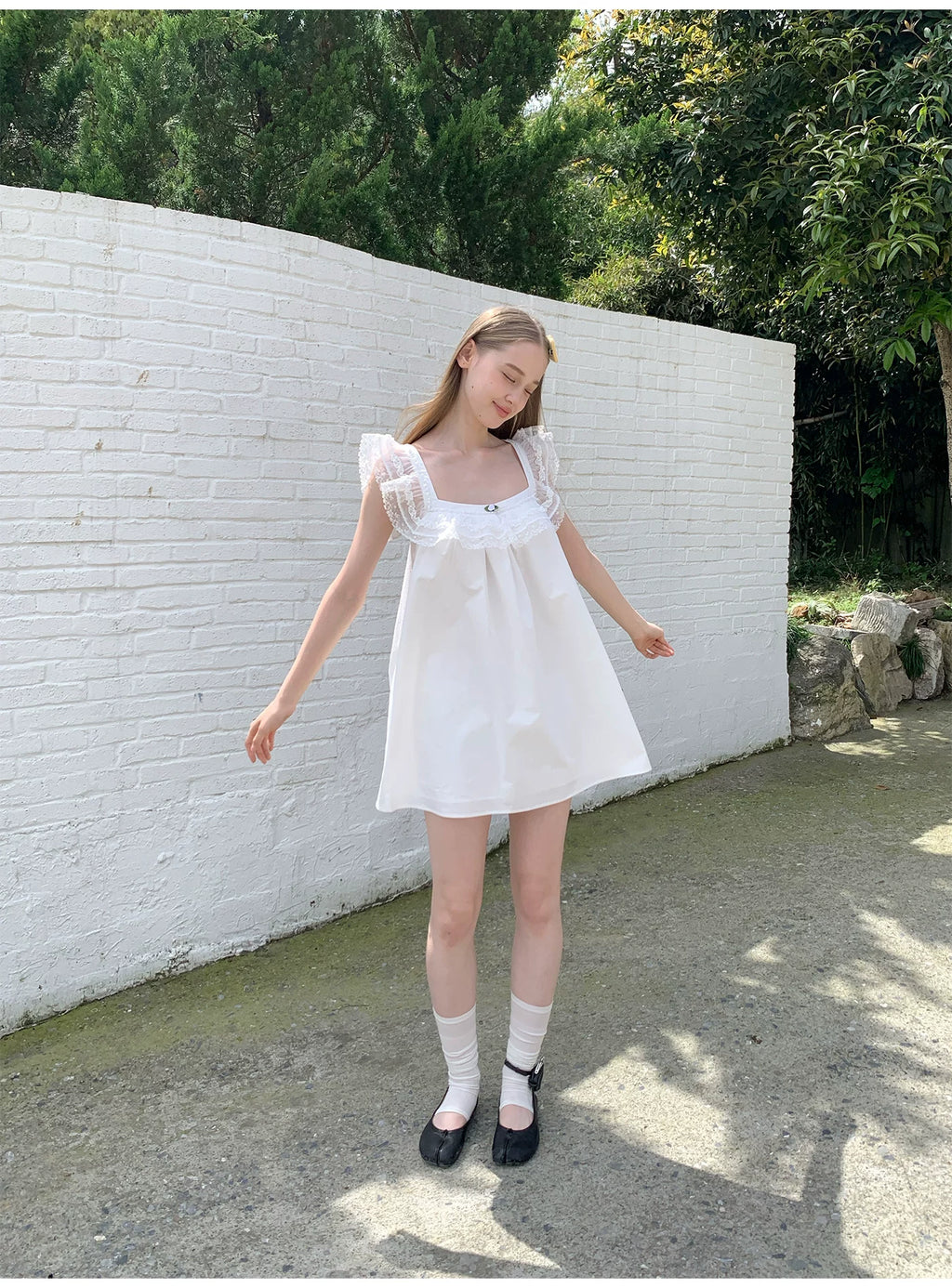 SOOMIE Floral Frill Sleeve Top