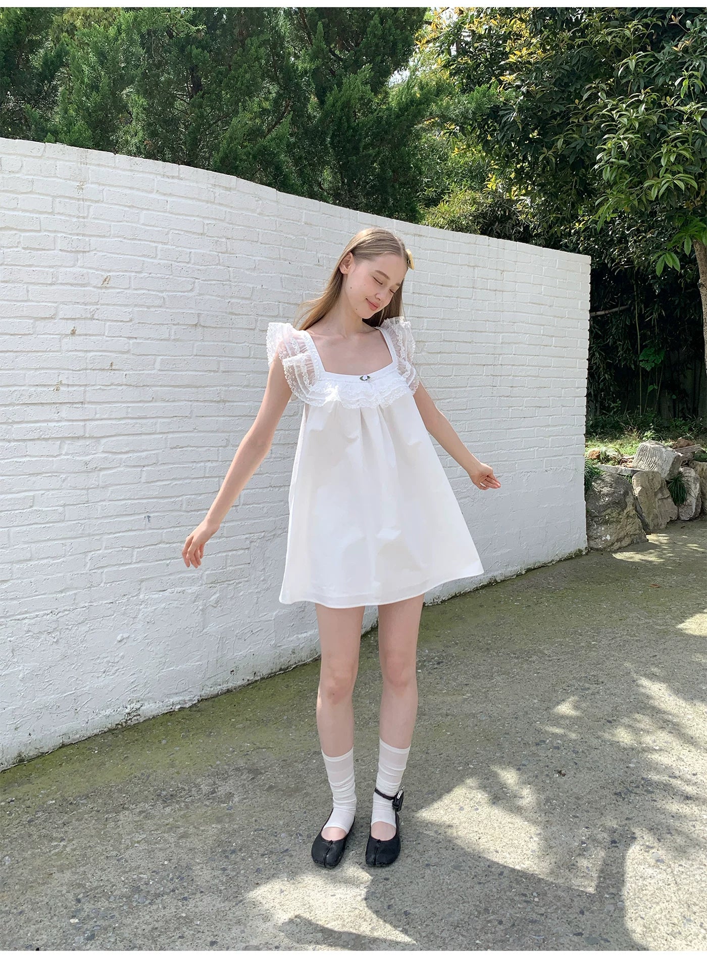 SOOMIE Floral Frill Sleeve Top