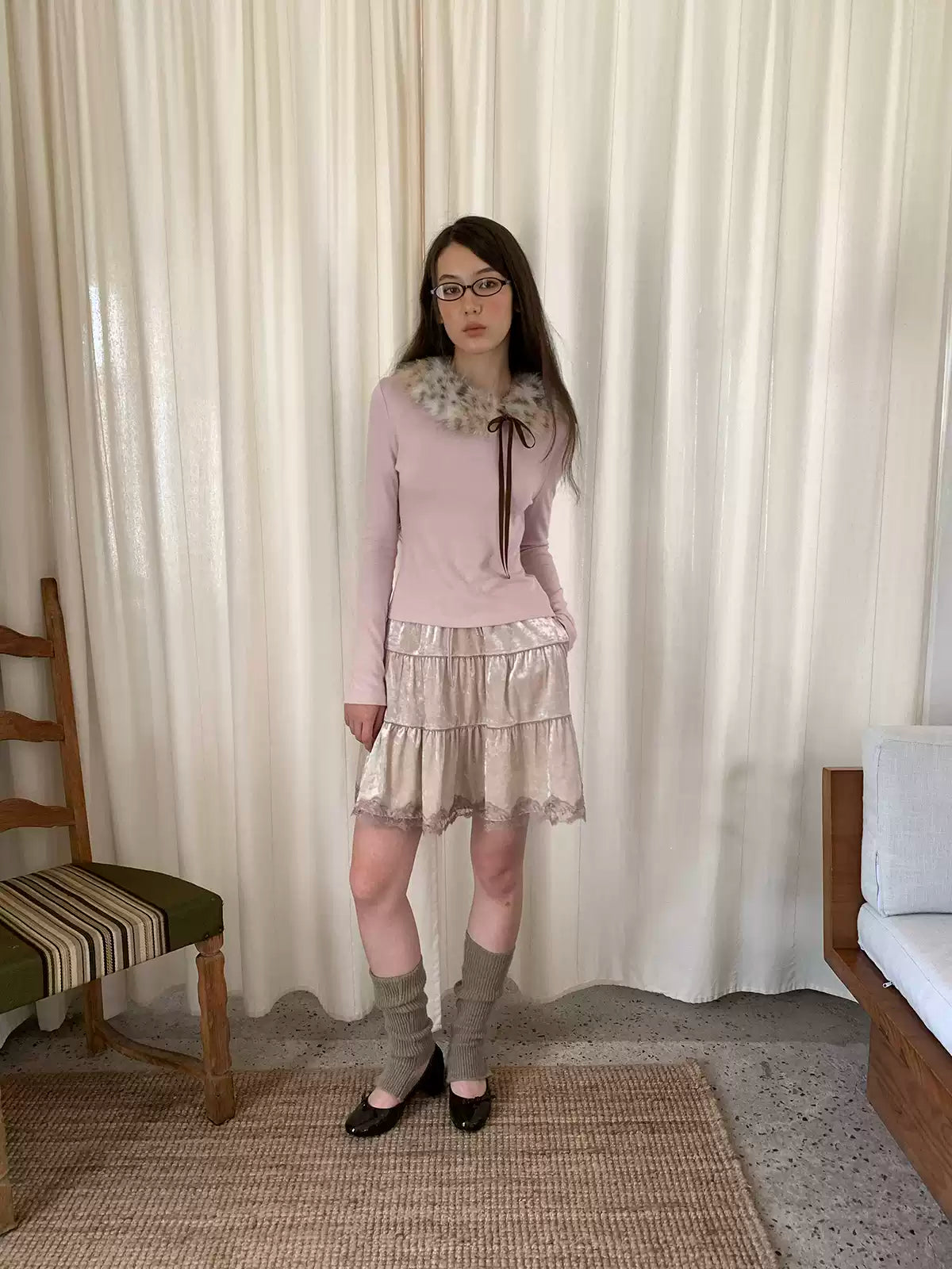Velvet Petal Contrast Lace Trim Mid Skirt