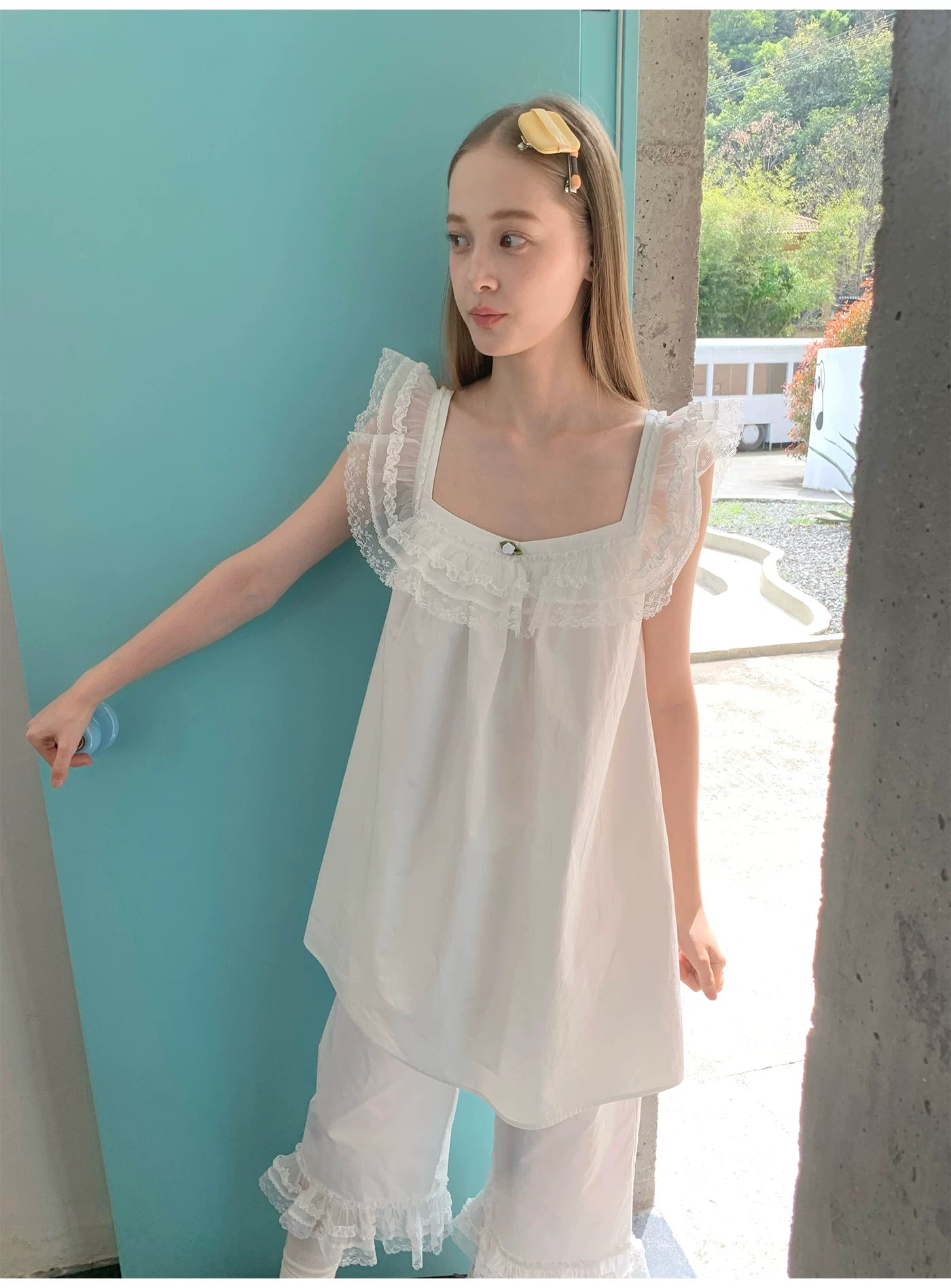 SOOMIE Floral Frill Sleeve Top