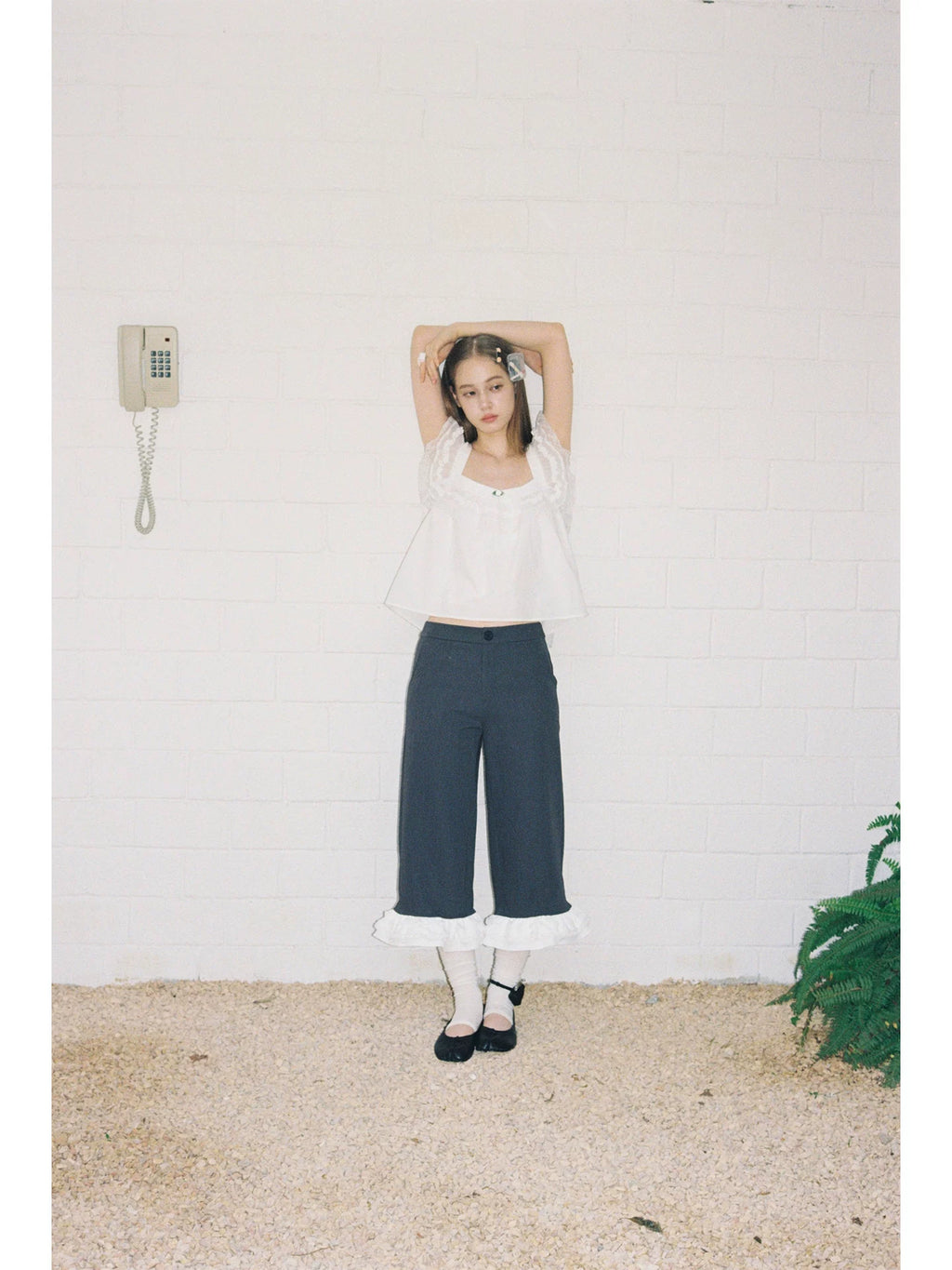 SOOMIE Floral Lace Crop Top
