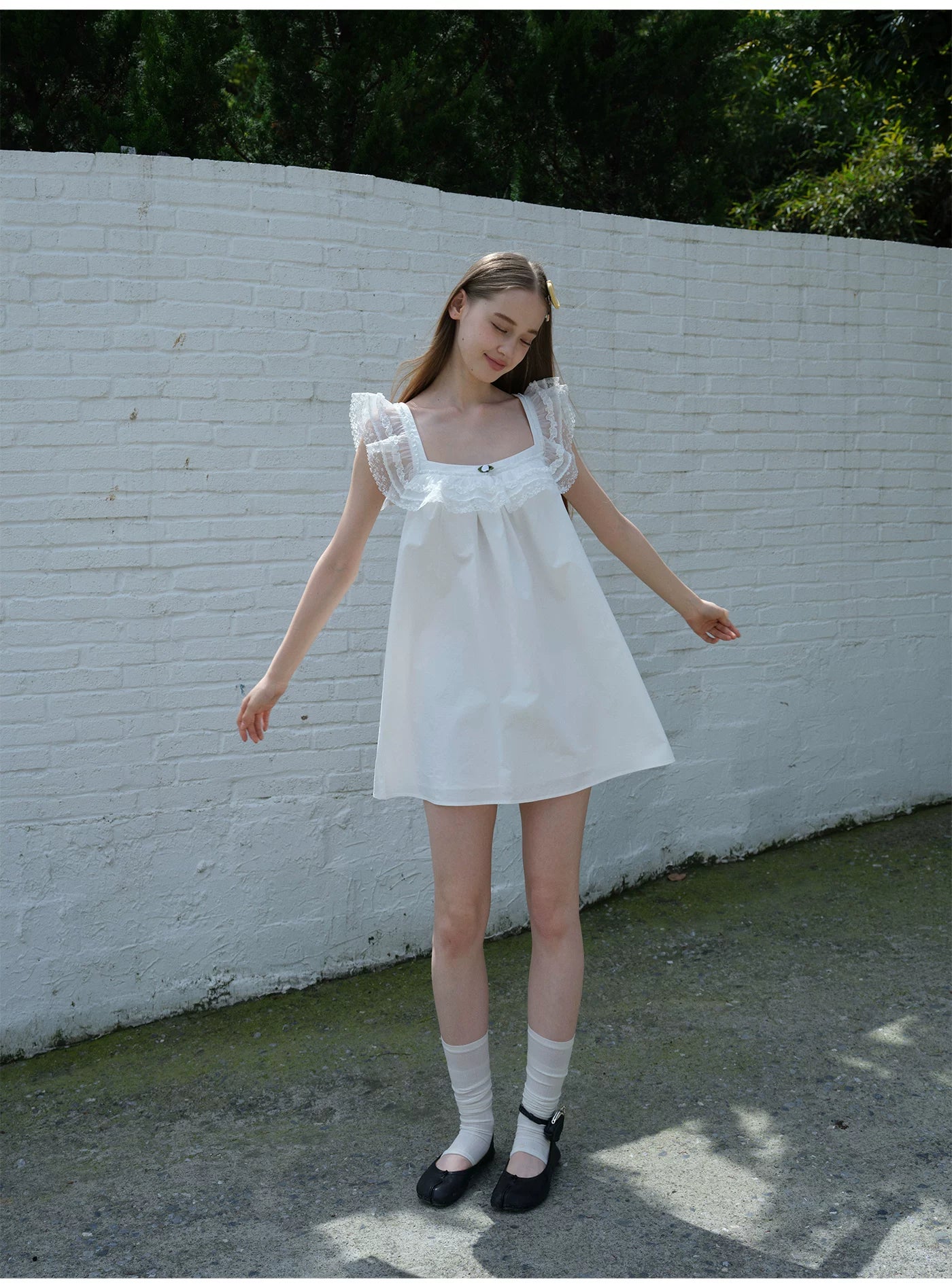 SOOMIE Floral Frill Sleeve Top