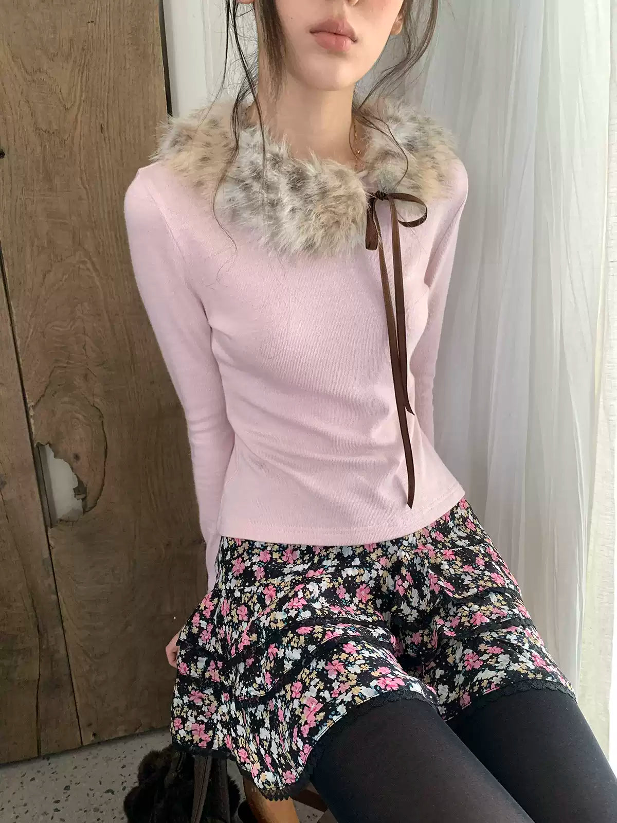 Misty Pink Knit Sweater with Faux Fur Collar