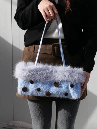 a big move Cute Bowknot Crossbody Mini Bag